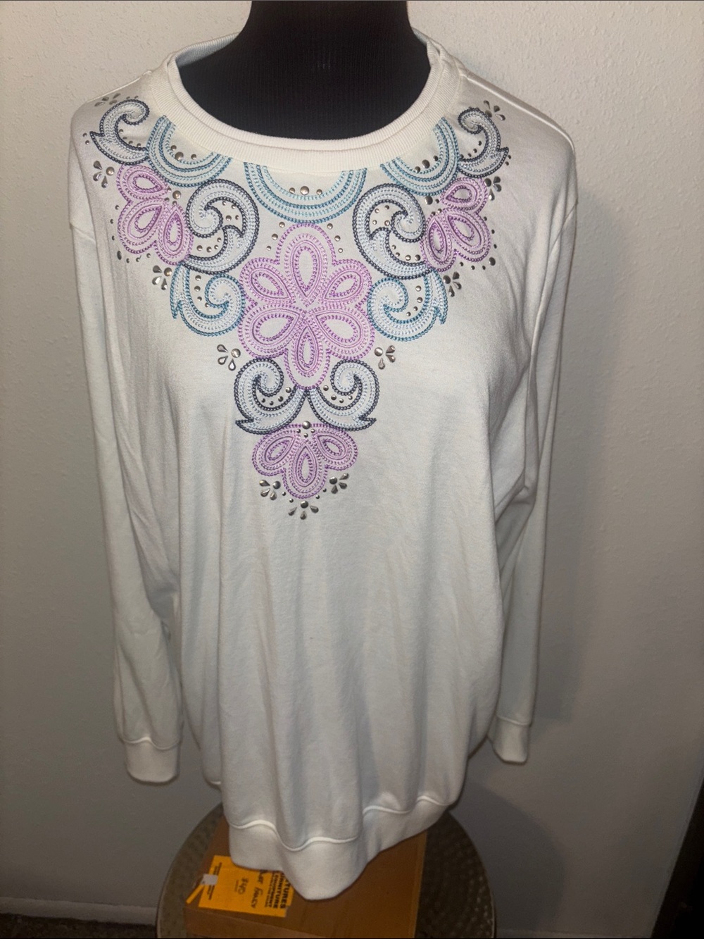 Alfred Dunner Pullover Embroidered Top size 2X